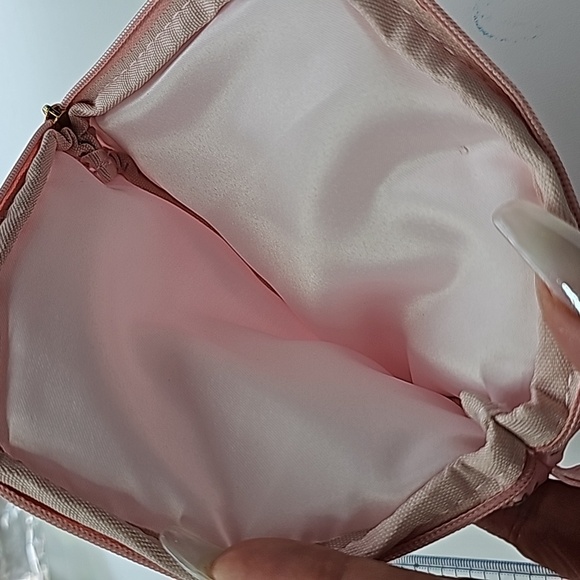 Michu X Sanrio L pouch - Picture 4 of 4